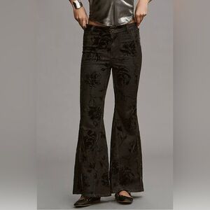 Anthropologie Pilcro Fluted High-Rise Flare Jean black velvet 30T 4122527680028